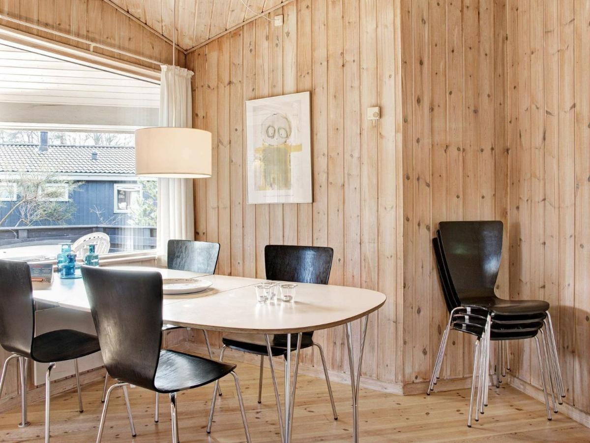 8 Person Holiday Home In Nex Snogebæk Esterno foto